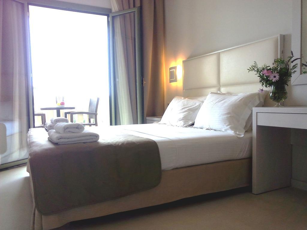 Aphrodite Samos Suites 마라토캄포스 외부 사진