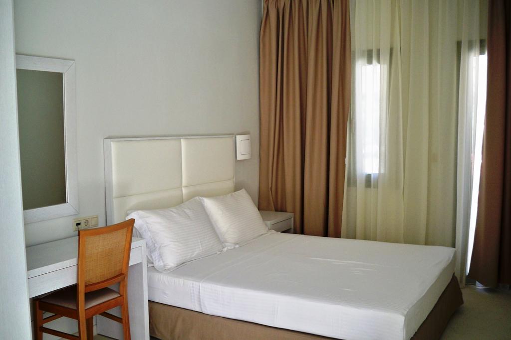 Aphrodite Samos Suites 마라토캄포스 외부 사진