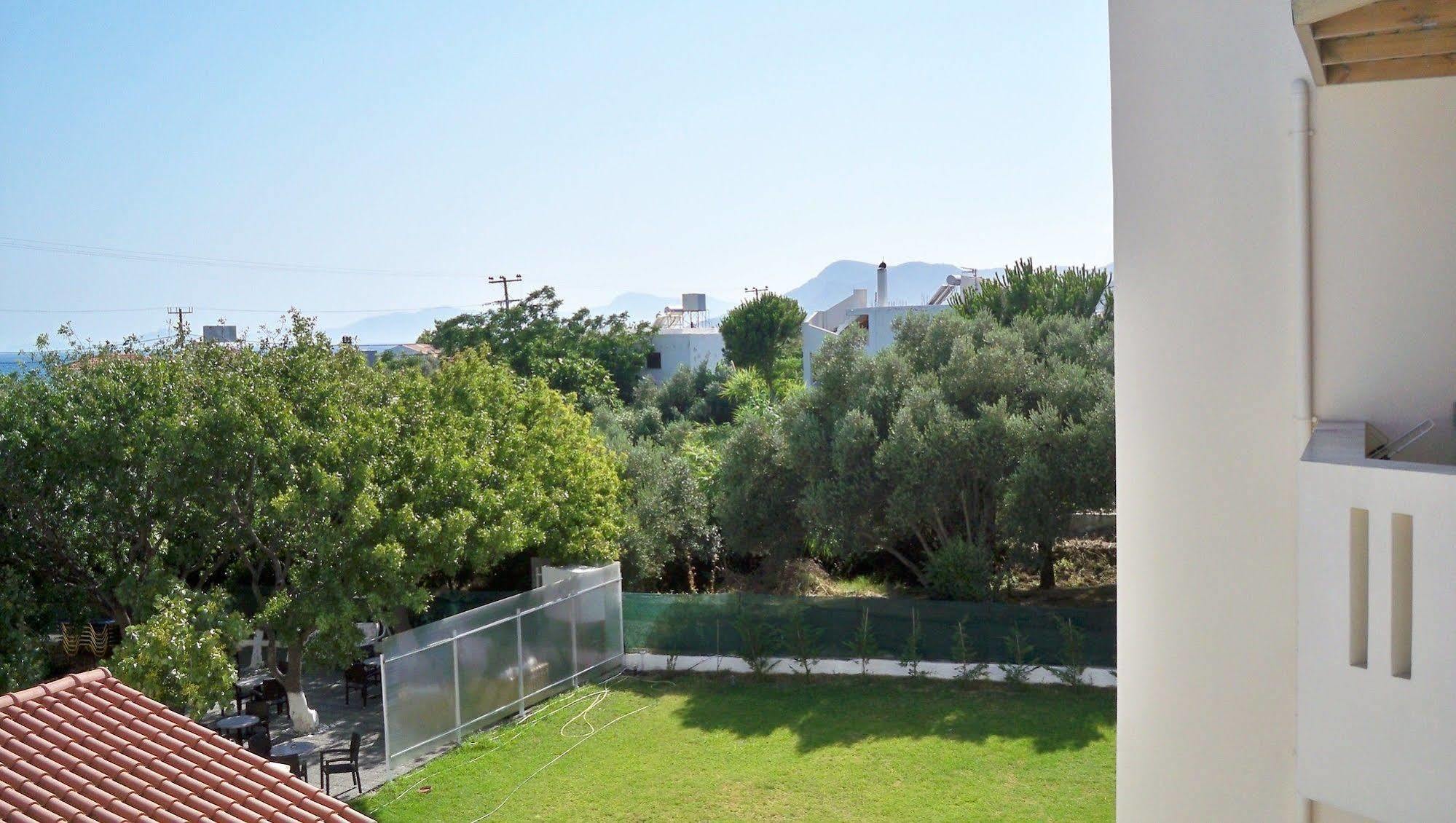 Aphrodite Samos Suites 마라토캄포스 외부 사진