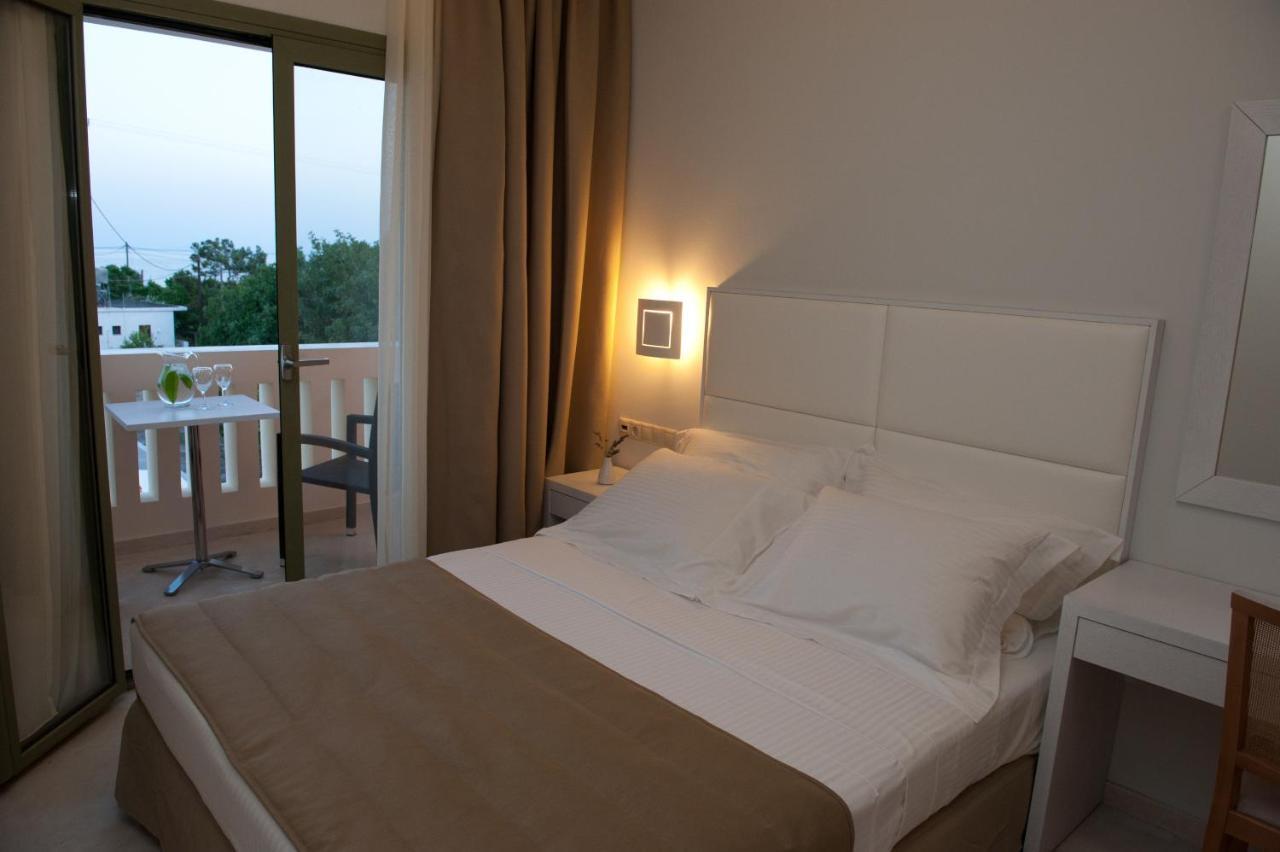 Aphrodite Samos Suites 마라토캄포스 객실 사진
